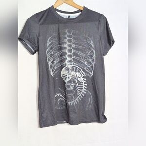 Alien Implanted Xenomorph Gray  Print T-Shirt Sz L